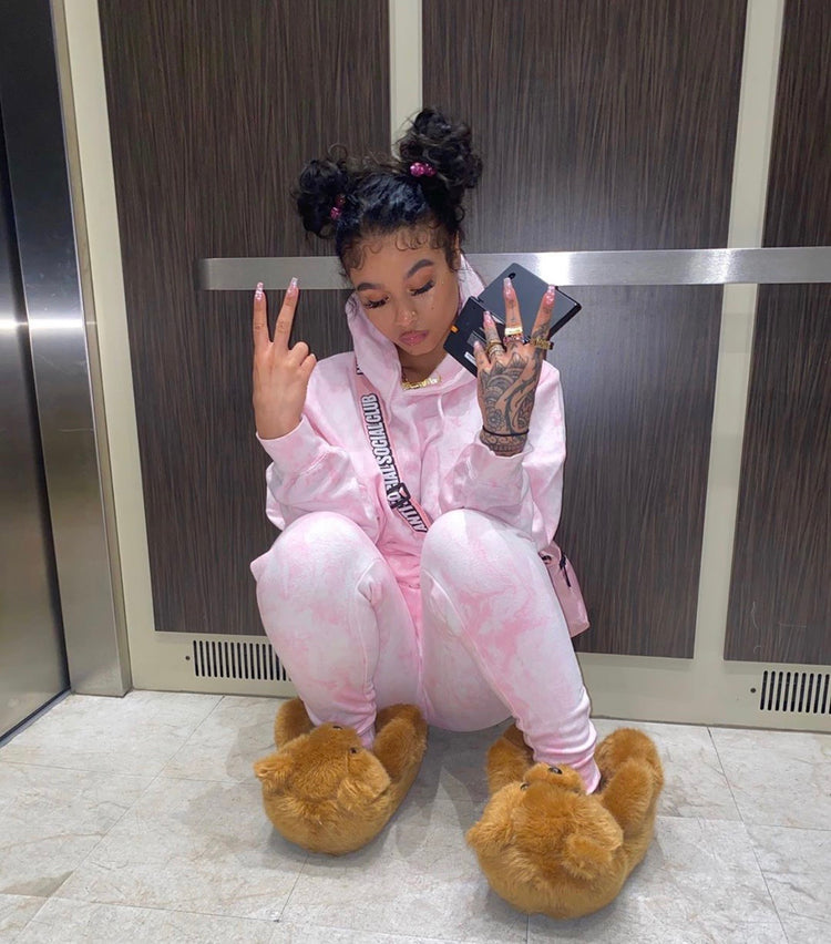 Teddy Bear Slippers (5-9ft)