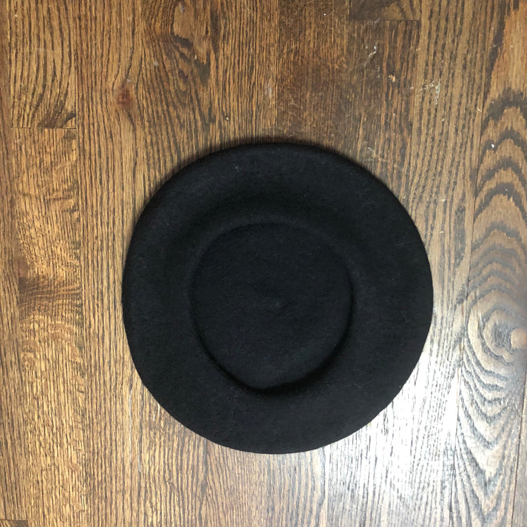 BLACK BERET
